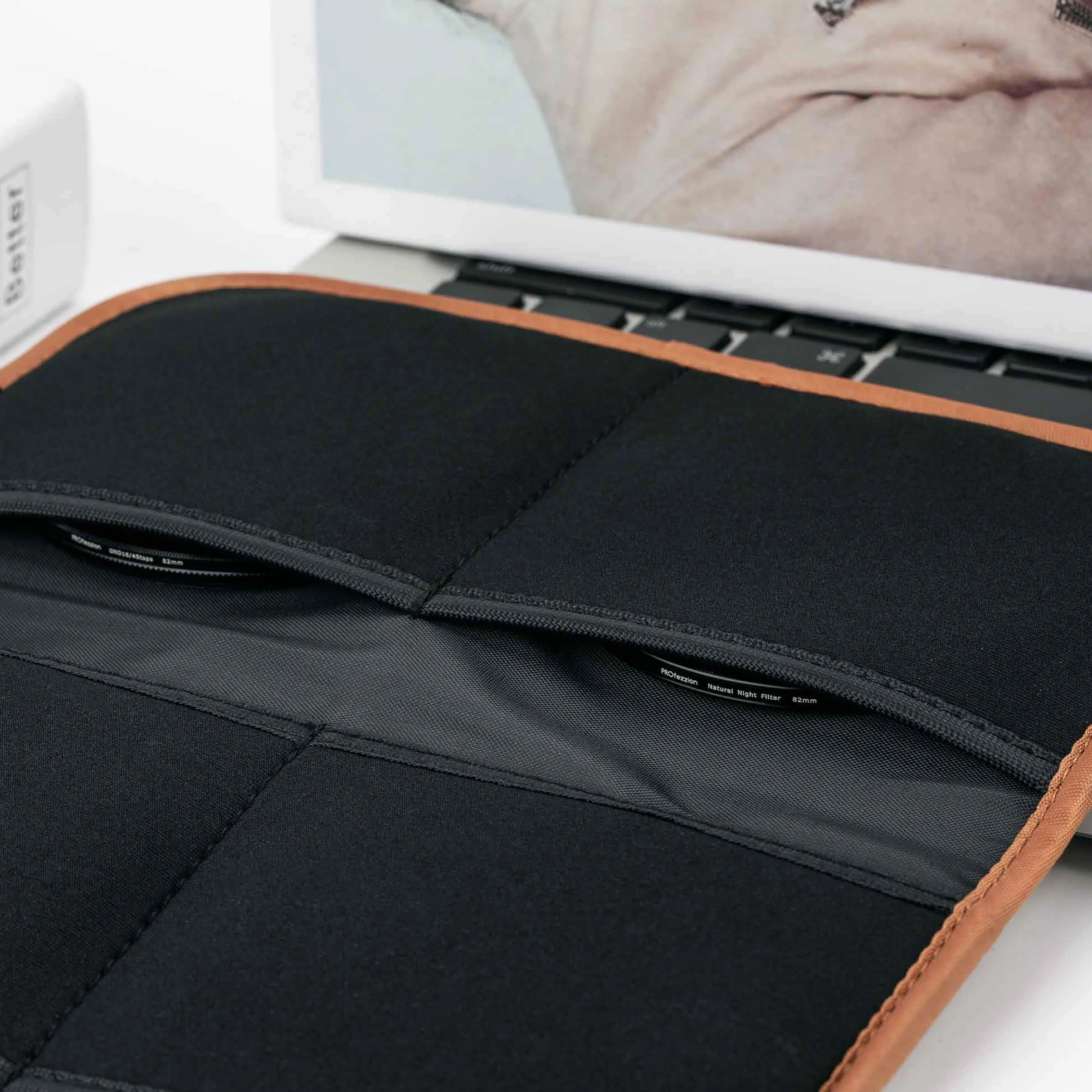 PROfezzion Custodia per Filtro 4 Tasche Custodia per filtro per Obiettivo per Borsa per il Trasporto per Filtro Tondo UV ND CPL Fino a 82 mm di Stoccaggio con Panno di Pulizia in Microfibra, Marrone