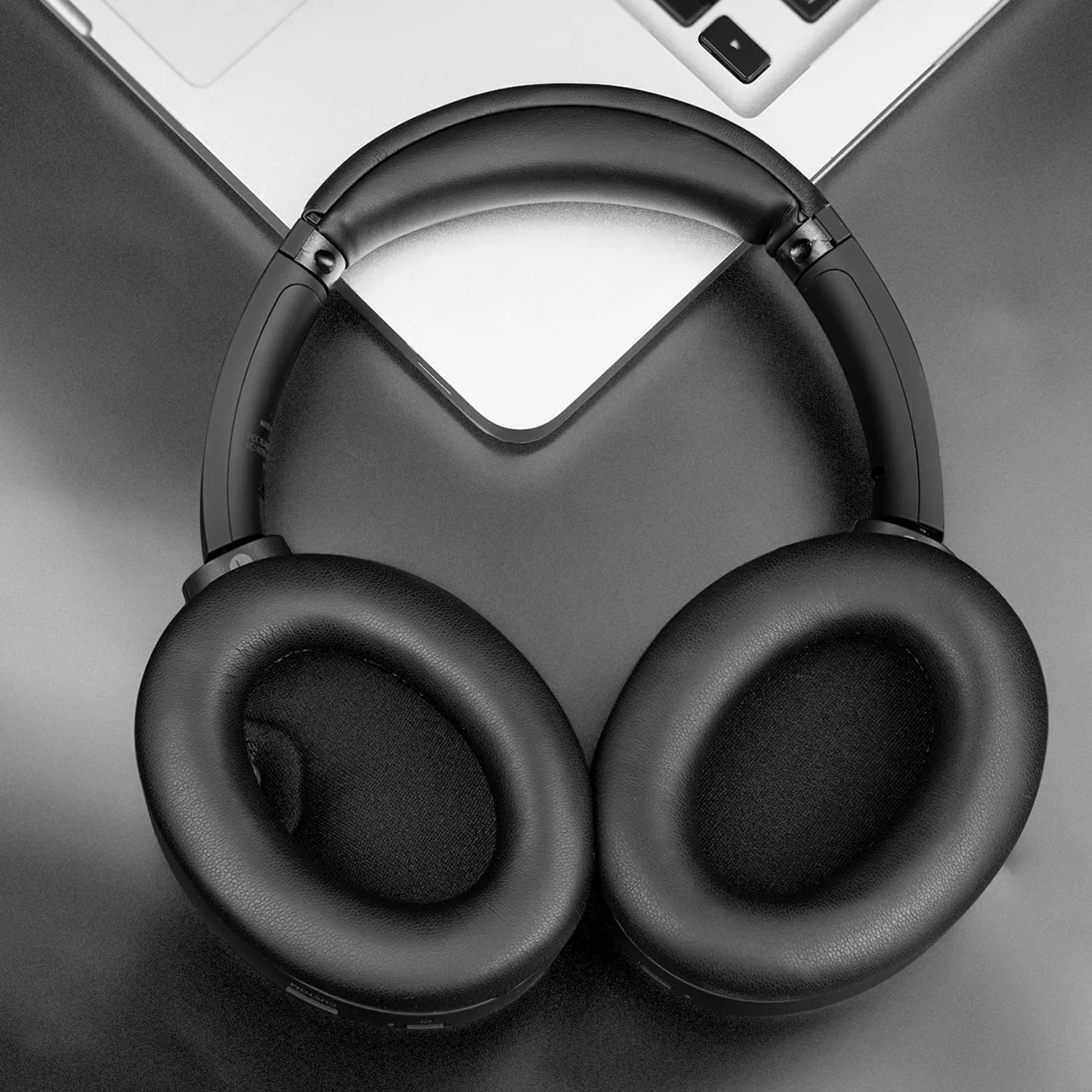 SOULWIT Cuscinetti Auricolari di ricambio per Sony WH-1000XM4 (WH1000XM4), Padiglioni con schiuma antirumore, spessore aggiunto, senza influire sul sensore - Nero